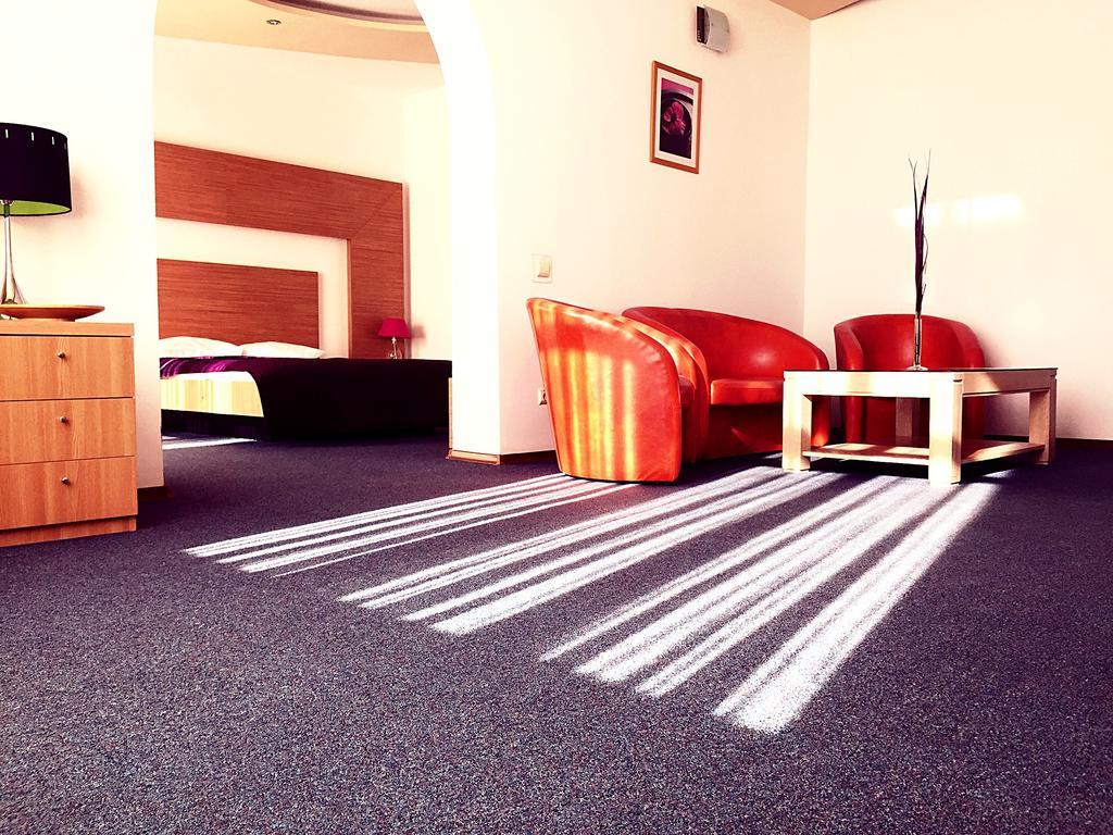 Roberto Hotel Sinaia Oda fotoğraf
